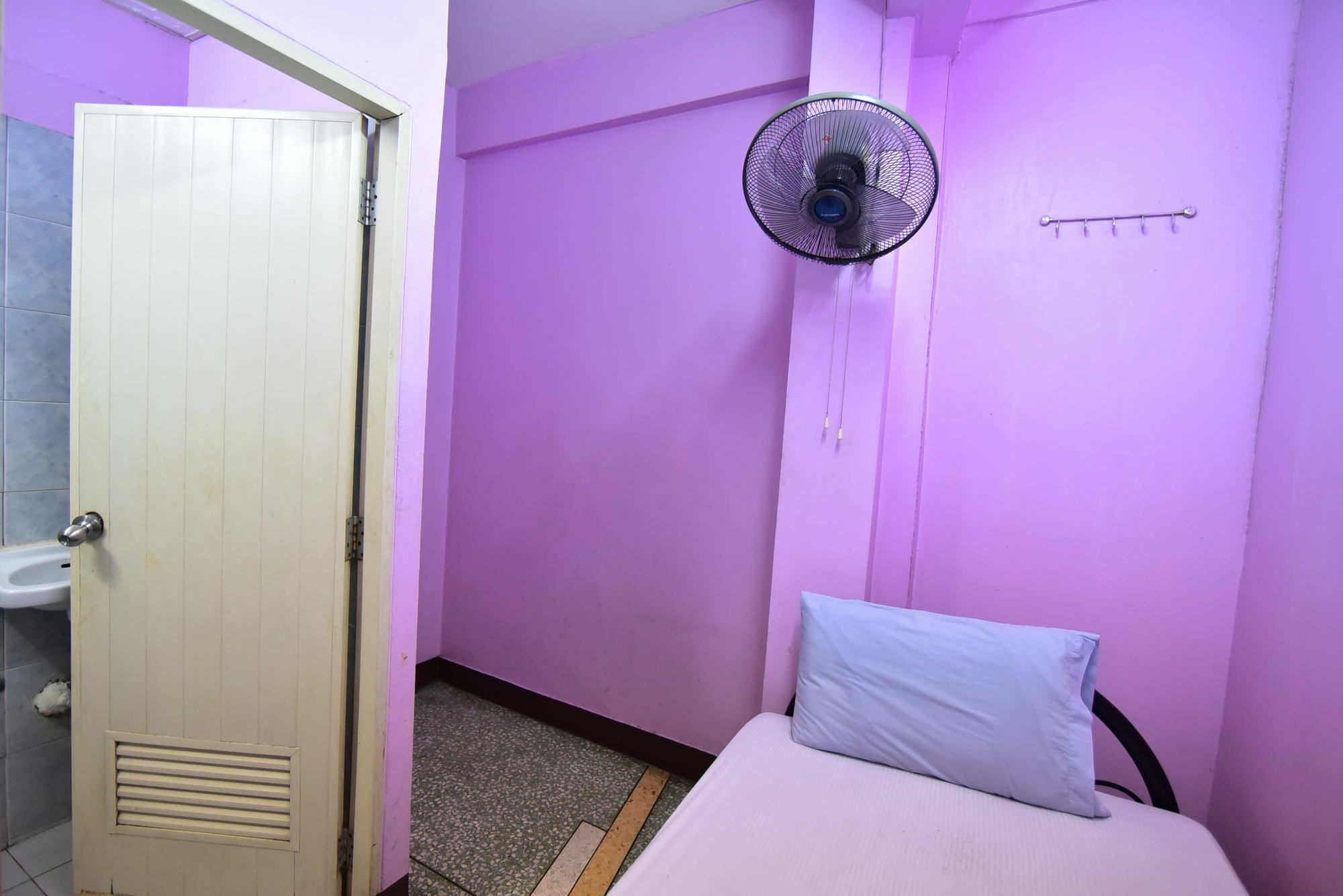 Khaosan Rainbow Hostel Bangkok Extérieur photo